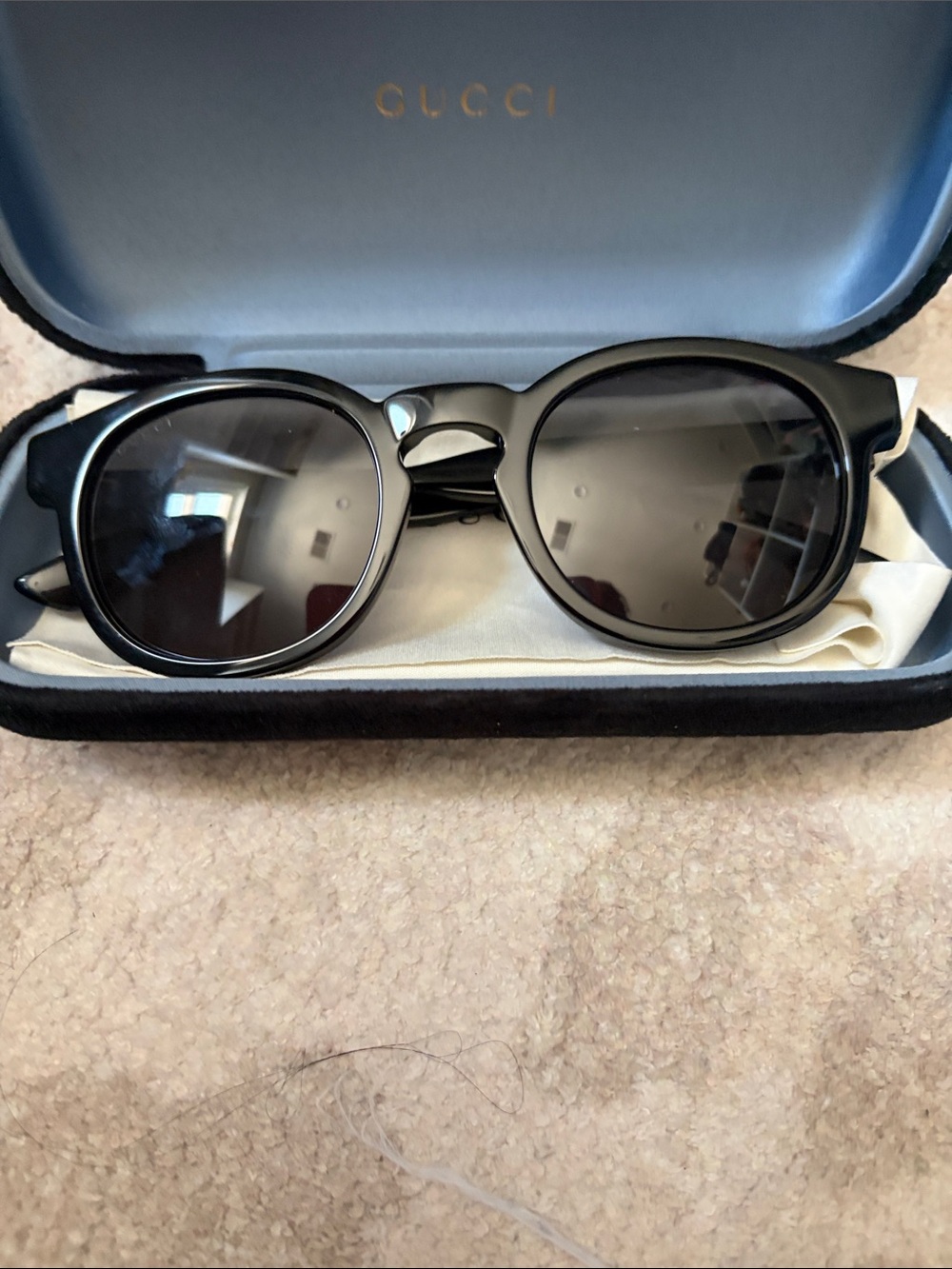 Gucci Black Round Sunglasses with Red-Green Stripe Accent - Picture 1 of 5